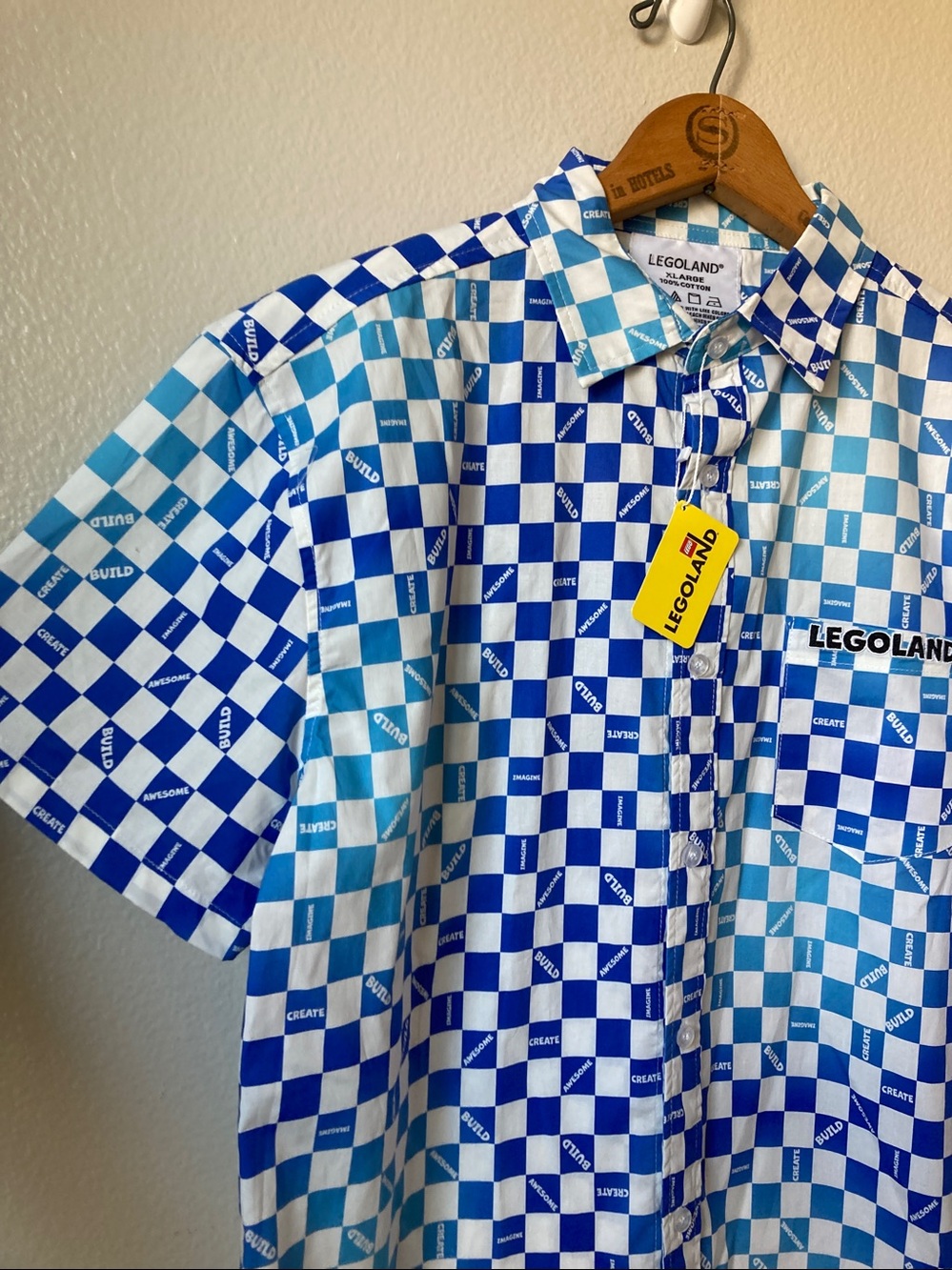 NWT Legoland official Camp button front checked short sleeve shirt sz XL